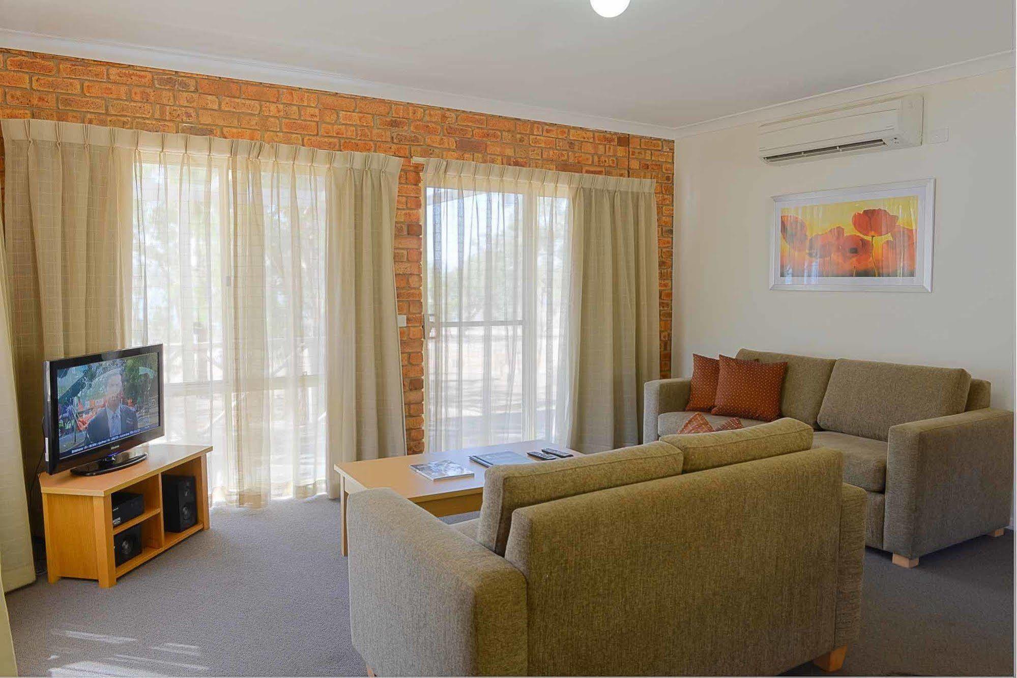 Mansfield Country Resort Bagian luar foto